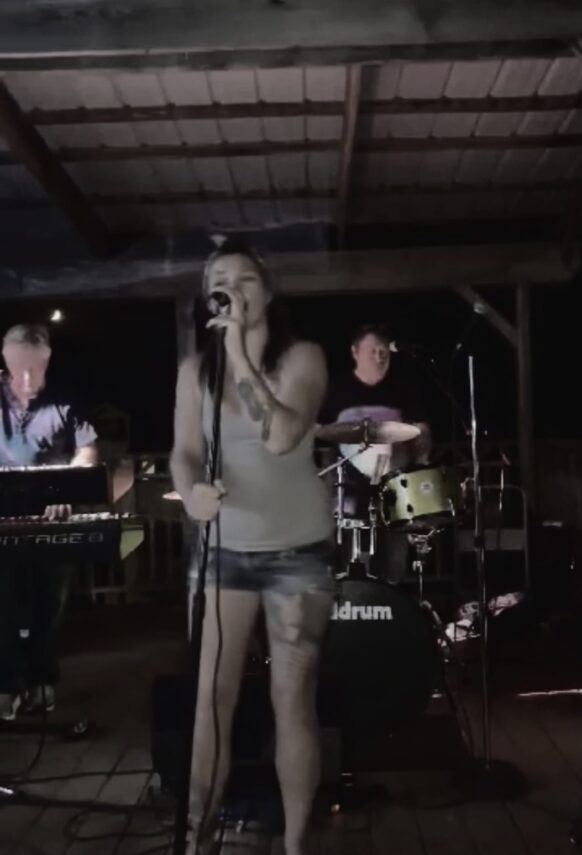 The Feels Good Band – Neighbors Ridgeway